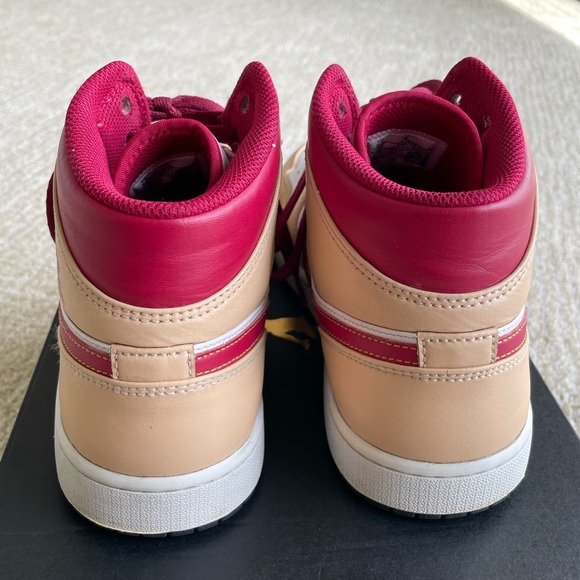 Nike Air Jordan 1 Mid Light Curry Cardinal size 9.5 554724-201 OG I Retro GC - Picture 3 of 16